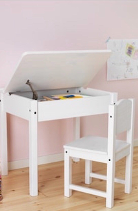 sundvik table and chairs